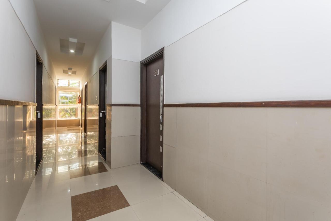 Oyo 75956 Hotel Grand Rourkela Екстер'єр фото